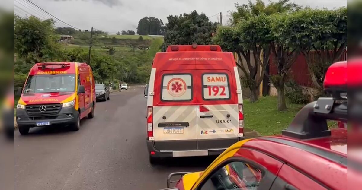 Ambulância do Samu em atendimento