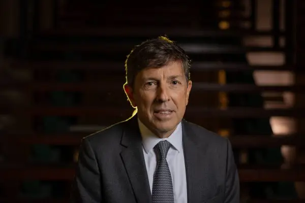 ‘Flávio me preocupa mais que o pai’: o alerta de Amoêdo na véspera da eleição