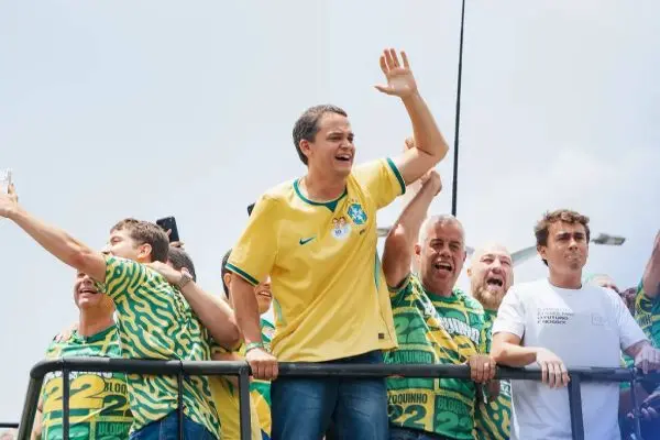 Lorenzo Pazolini vence eleição e será governador do Espírito Santo