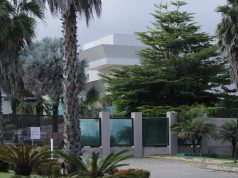 Fachada da mansão de Flávio Bolsonaro em Brasília