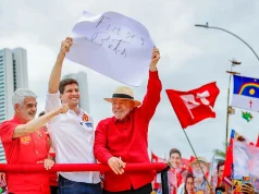 Lula ao lado de João Campos e Humberto Costa no Recife