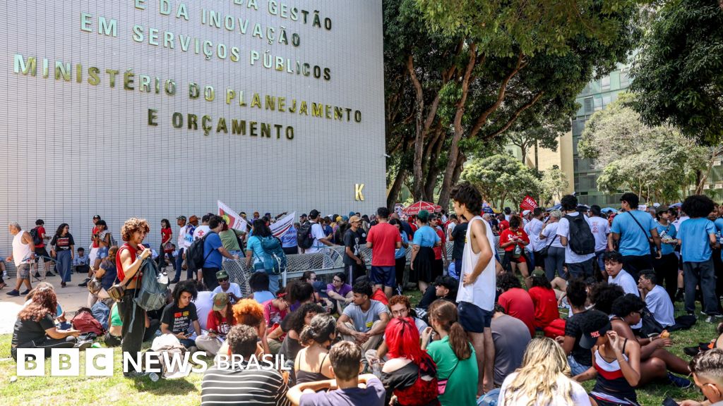 Luiz Inácio Lula da Silva e Flávio Bolsonaro