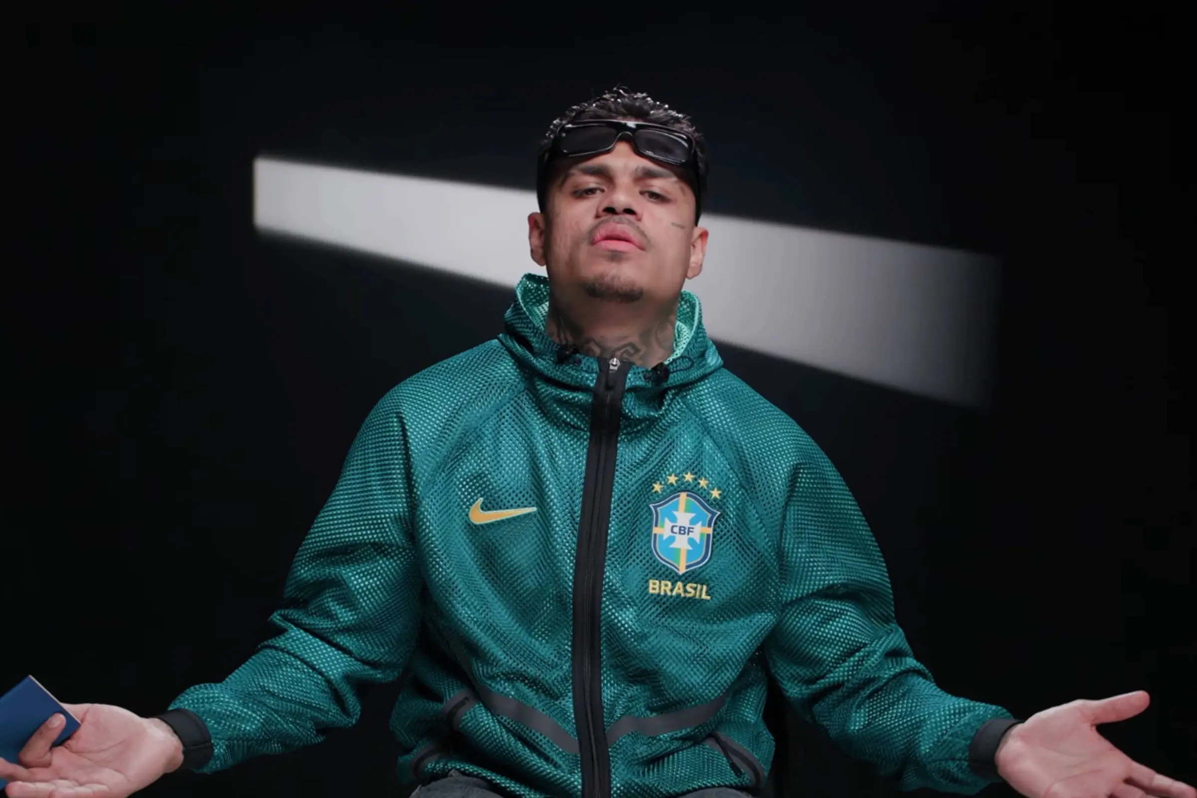 MC Cabelinho em vídeo da série Revelando