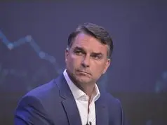 Flávio Bolsonaro durante debate da Band