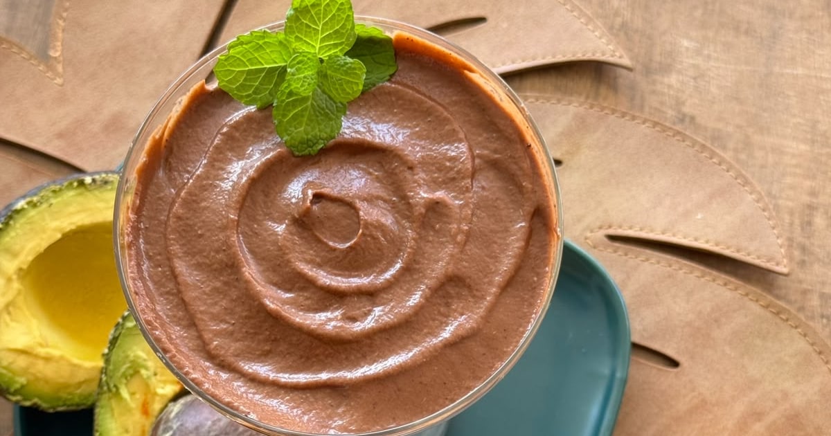 Mousse de chocolate com abacate