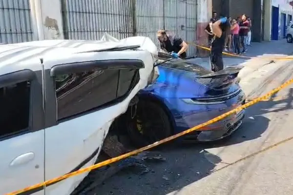 Namorada de motorista do Porsche é multada por gestos durante julgamento em SP