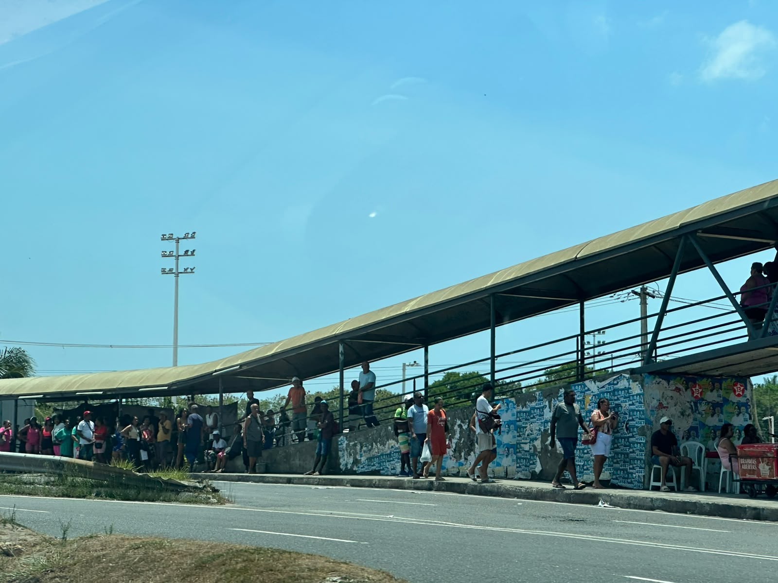 Ônibus do transporte público retidos em garagem de Salvador