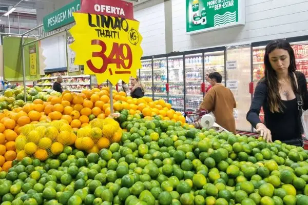 Fim das bets faz consumo em supermercados crescer 6,5%, diz Abras