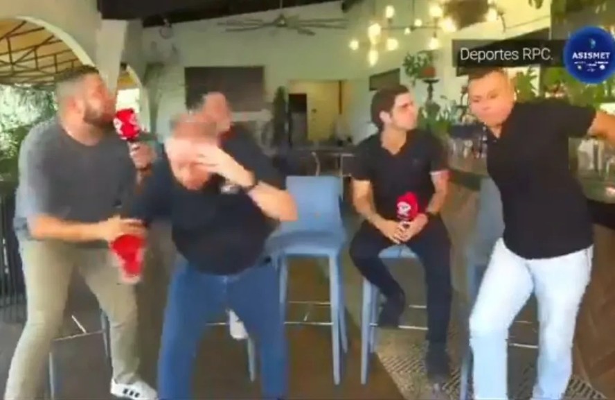 Comentaristas esportivos deixam estúdio durante tremor no Panamá