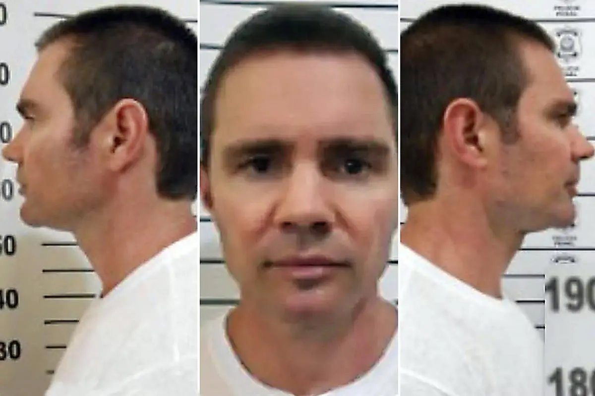 Fotos de identificação de Daniel Vorcaro no Complexo Penal II de Guarulhos
