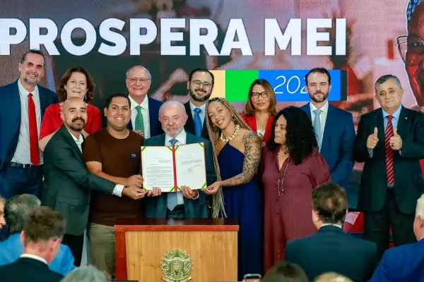 Lula sanciona lei do Prospera MEI com perdão de dívidas e teto de R$ 140 mil