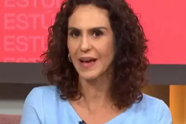 VÍDEO: Malu Gaspar é desmentida ao vivo ao falar sobre buscas contra Flávio Bolsonaro