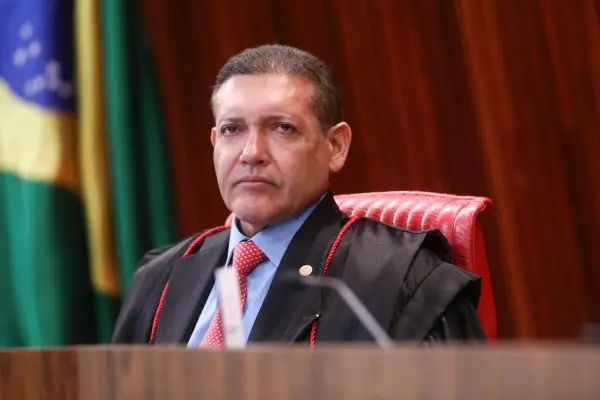 Nunes Marques libera transporte federal de indígenas às urnas após pedido da PGR