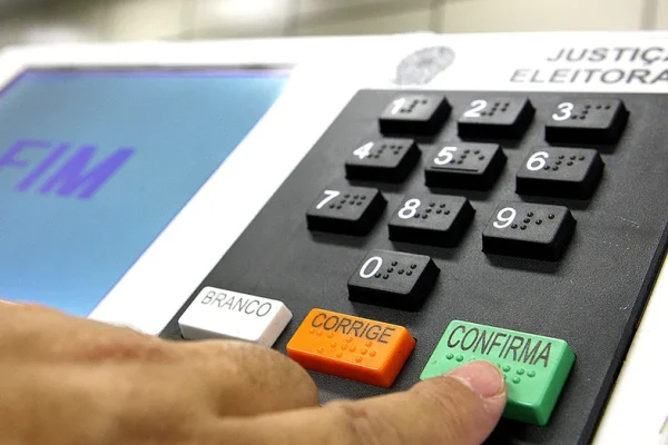 Eleições 2026: veja se seu local de votação mudou no 2º turno