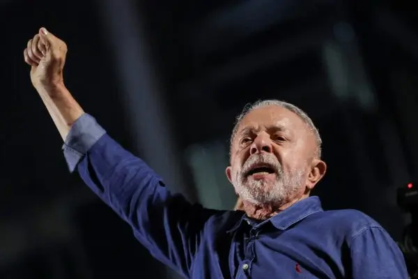 Choro bolsonarista contra vitória de Lula lidera debate nas redes, diz levantamento